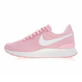 NIKE INTERNATIONALIST LT